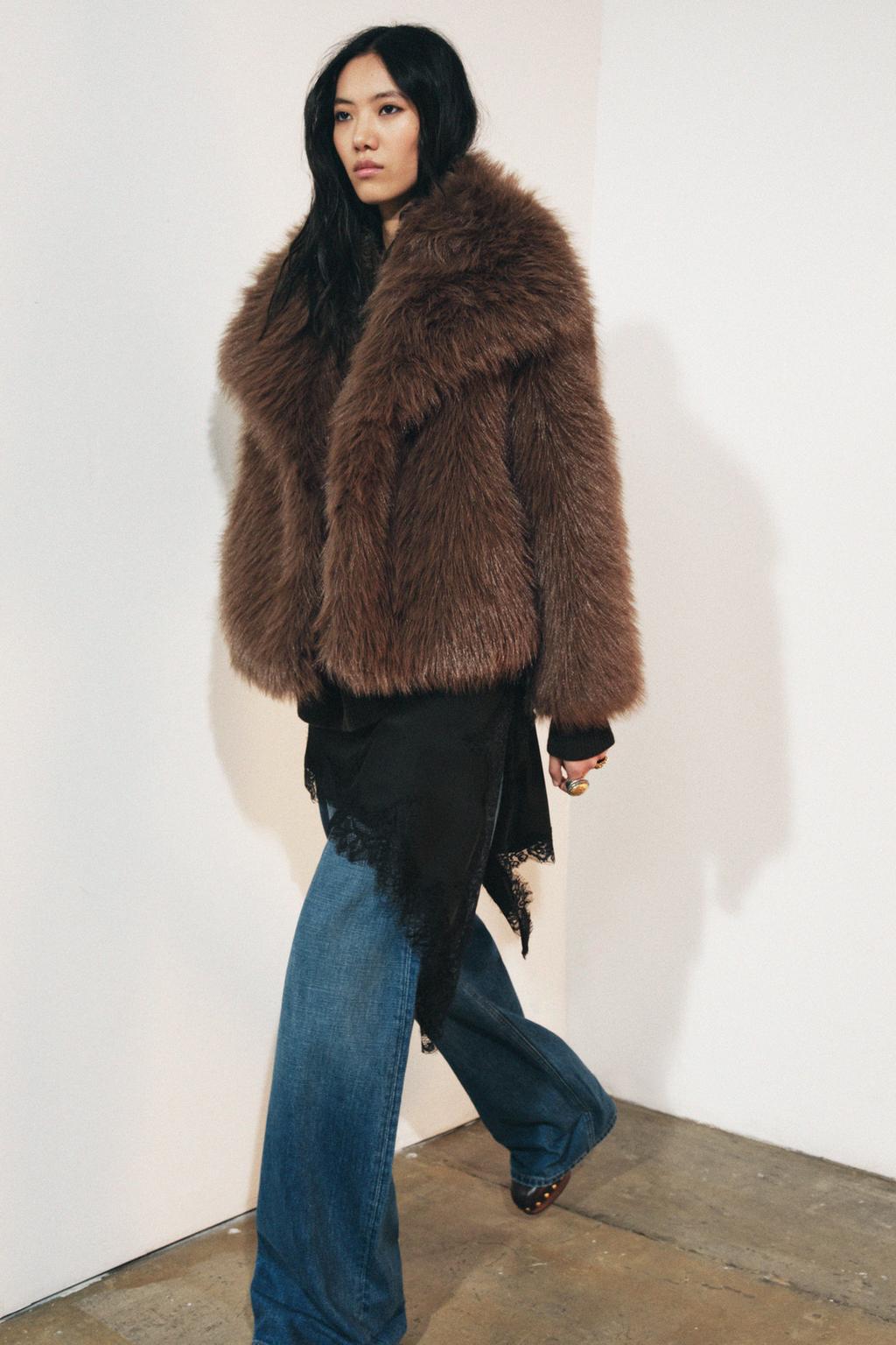 Veste à col revers en fourrure
