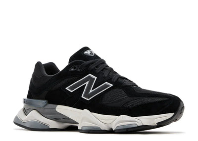 9060 - Black Phantom